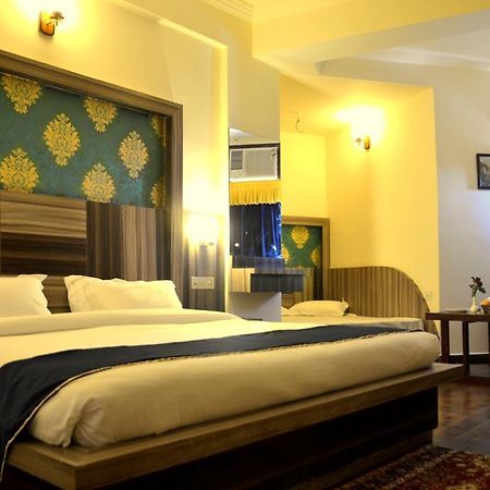 Hotel Grand Sharan Katra  Bagian luar foto