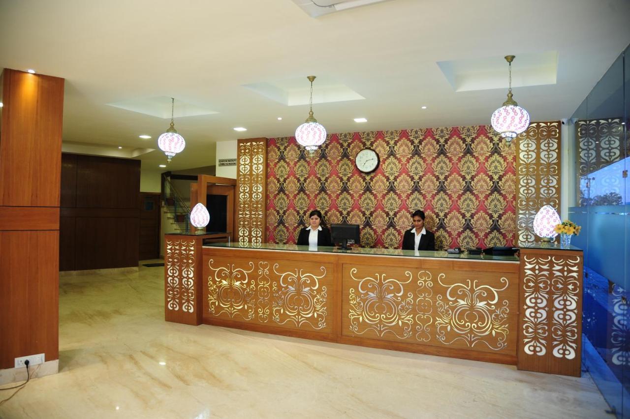 Hotel Grand Sharan Katra  Bagian luar foto