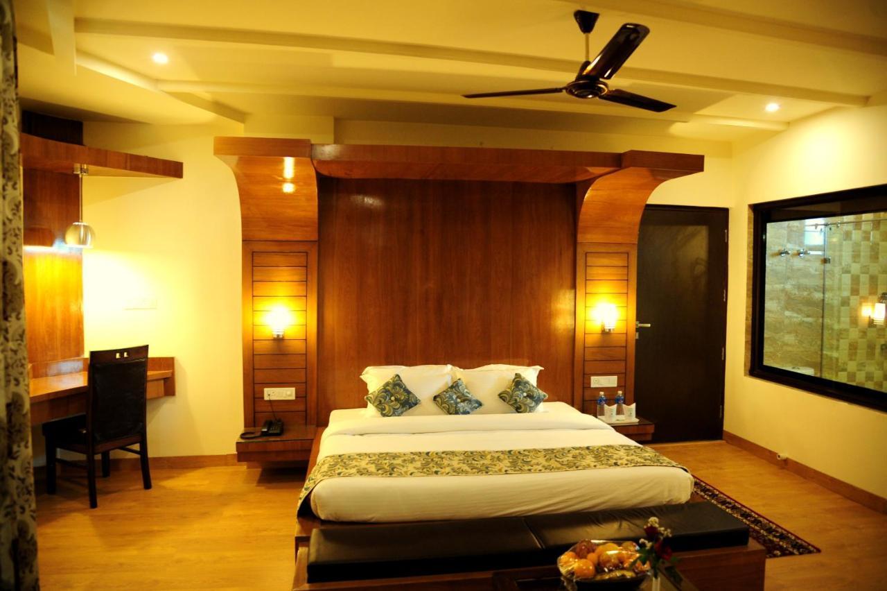 Hotel Grand Sharan Katra  Bagian luar foto