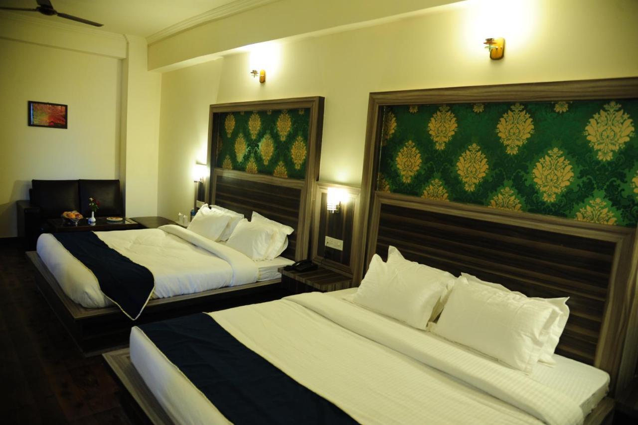 Hotel Grand Sharan Katra  Bagian luar foto
