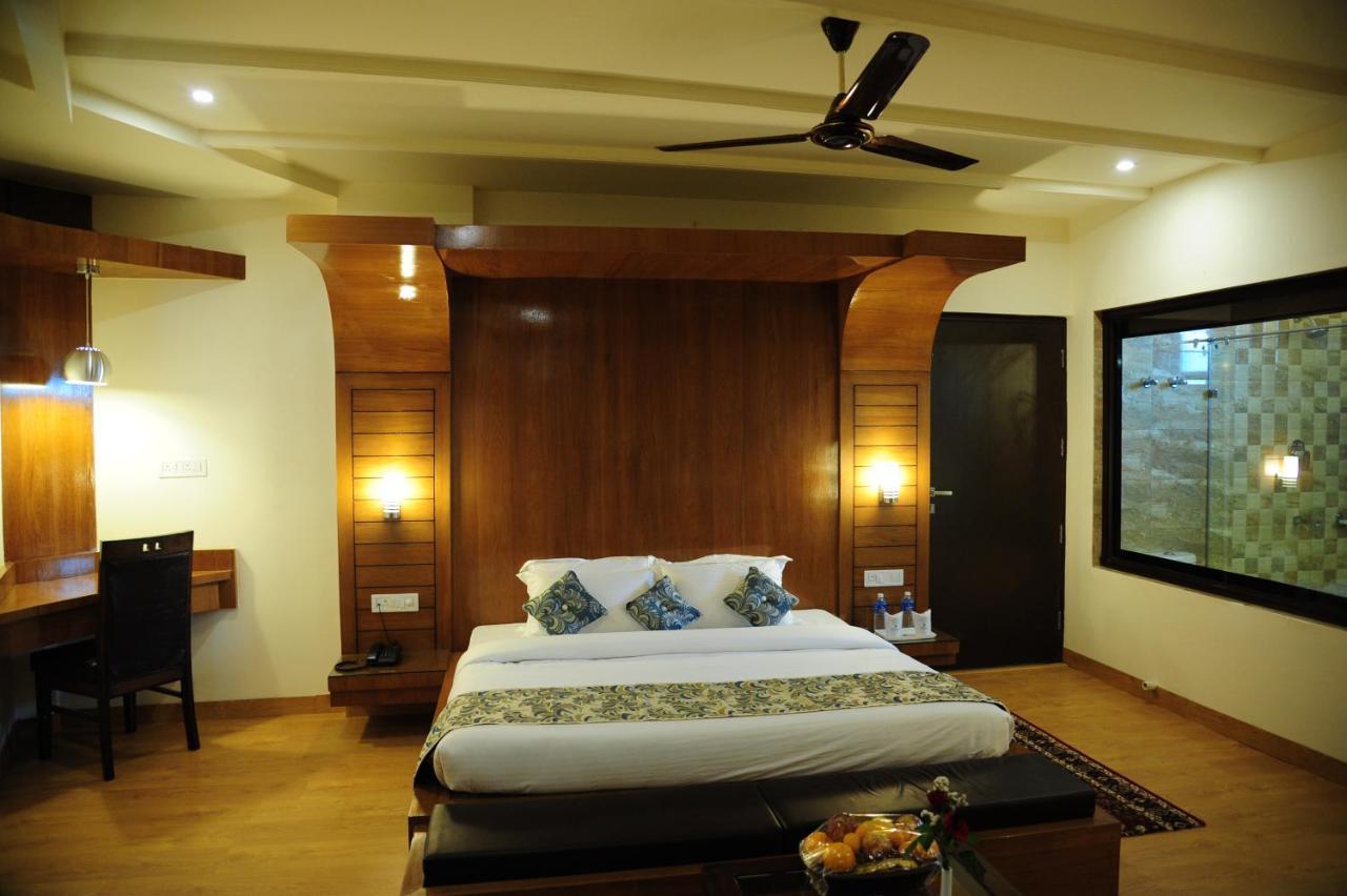Hotel Grand Sharan Katra  Bagian luar foto
