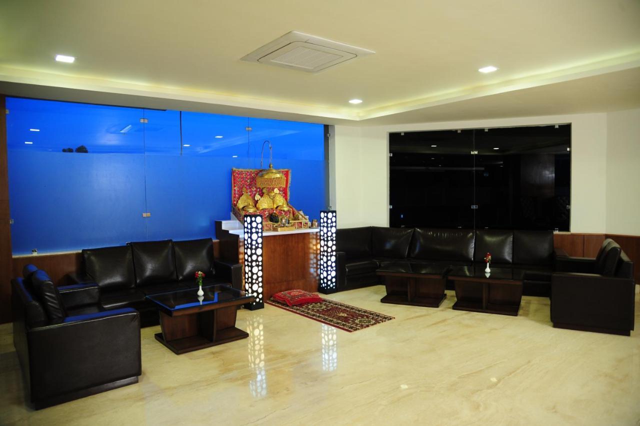 Hotel Grand Sharan Katra  Bagian luar foto